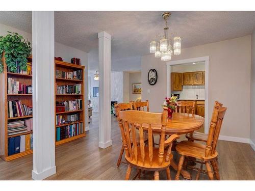 302-3730 50 Street Nw, Calgary, AB - Indoor Photo Showing Dining Room