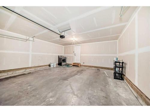 217 Cityscape Boulevard, Calgary, AB - Indoor Photo Showing Garage