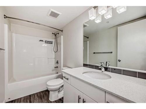 4209-181 Skyview Ranch Manor Ne, Calgary, AB - Indoor Photo Showing Bathroom