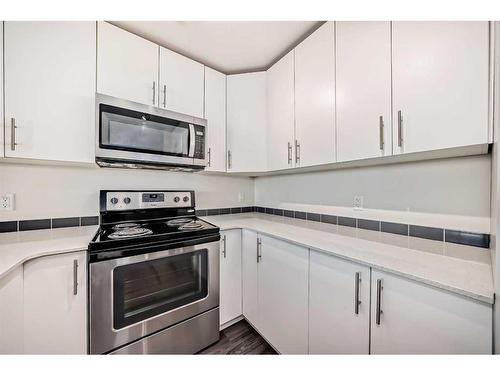 4209-181 Skyview Ranch Manor Ne, Calgary, AB - Indoor Photo Showing Kitchen With Stainless Steel Kitchen