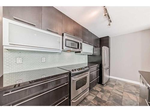 1201-215 13 Avenue Sw, Calgary, AB - Indoor Photo Showing Kitchen