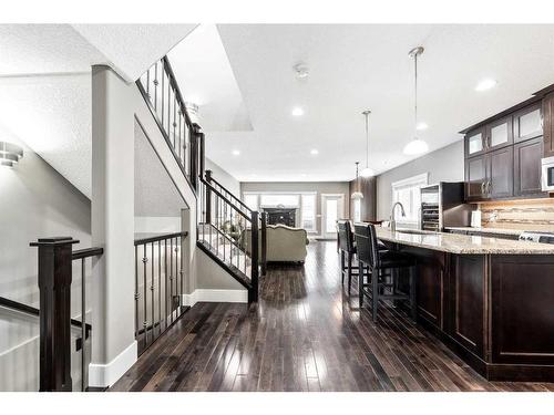 1414 26A Street Sw, Calgary, AB - Indoor Photo Showing Kitchen With Upgraded Kitchen