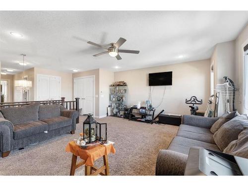 109 Redstone Drive Ne, Calgary, AB - Indoor Photo Showing Living Room