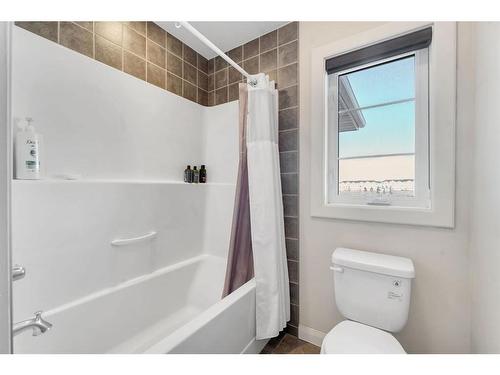 109 Redstone Drive Ne, Calgary, AB - Indoor Photo Showing Bathroom