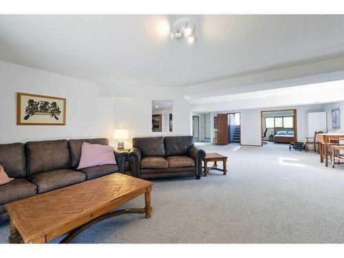 244 Sierra Morena Place Sw, Calgary, AB - Indoor Photo Showing Living Room