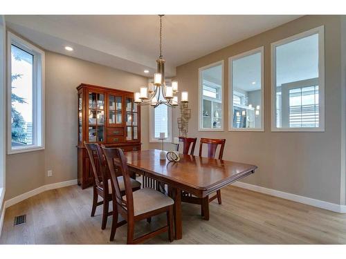 417 Douglas Woods Place Se, Calgary, AB - Indoor Photo Showing Dining Room