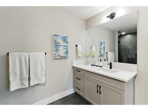 110-15 Cougar Ridge Landing Sw, Calgary, AB - Indoor Photo Showing Bathroom