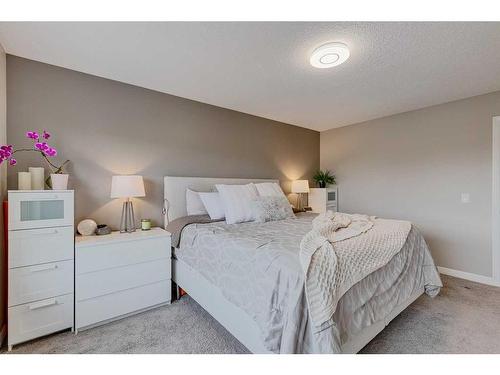 70 Auburn Springs Close Se, Calgary, AB - Indoor Photo Showing Bedroom