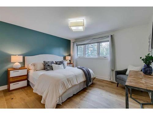 12222 Lake Erie Road Se, Calgary, AB - Indoor Photo Showing Bedroom