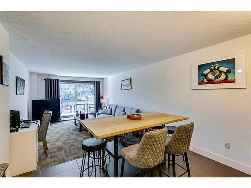 408-812 14 Avenue Sw, Calgary, AB - Indoor Photo Showing Dining Room