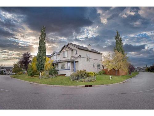 69 Citadel Mesa Close Nw, Calgary, AB - Outdoor With Facade