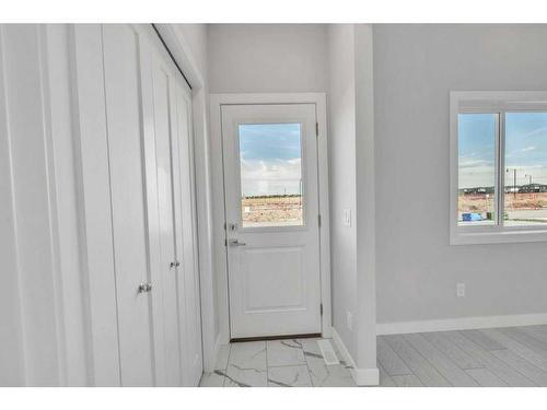 608 Dawson Drive, Chestermere, AB - Indoor Photo Showing Other Room