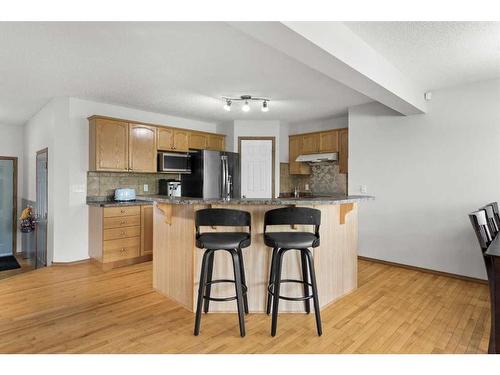 426 Tuscany Ridge Heights Nw, Calgary, AB - Indoor Photo Showing Kitchen