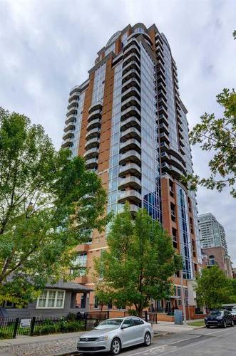 606-817 15 Avenue Sw, Calgary, AB - Outdoor With Facade