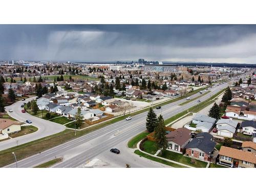 75-32 Whitnel Court Ne, Calgary, AB - Outdoor With View