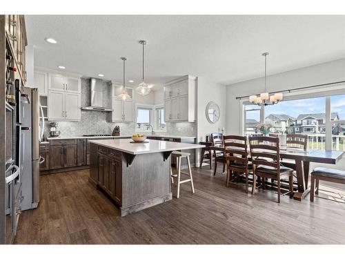 357 Bayside Crescent Sw, Airdrie, AB - Indoor Photo Showing Kitchen With Upgraded Kitchen