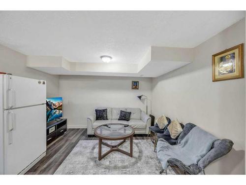 140 Saddlebrook Circle Ne, Calgary, AB - Indoor