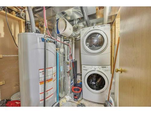 140 Saddlebrook Circle Ne, Calgary, AB - Indoor Photo Showing Laundry Room