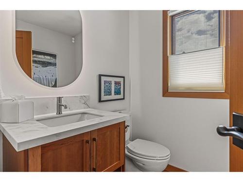 4-511 6Th Avenue, Canmore, AB - Indoor Photo Showing Bathroom