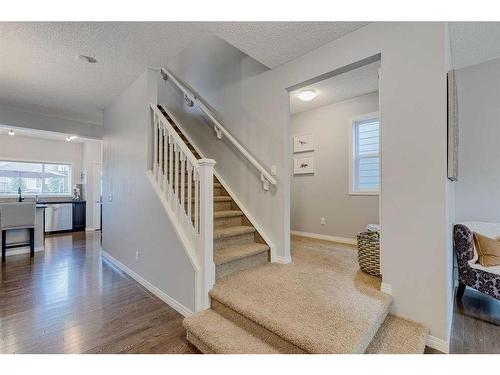 182 Mahogany Heights Se, Calgary, AB - Indoor Photo Showing Other Room