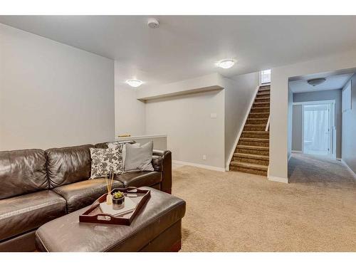 182 Mahogany Heights Se, Calgary, AB - Indoor Photo Showing Living Room