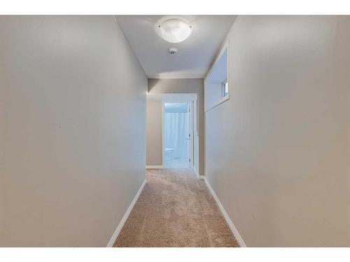 182 Mahogany Heights Se, Calgary, AB - Indoor Photo Showing Other Room