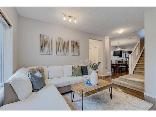 182 Mahogany Heights Se, Calgary, AB - Indoor Photo Showing Living Room