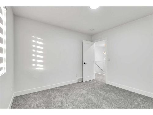 452 Legacy Boulevard Se, Calgary, AB - Indoor Photo Showing Other Room