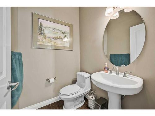 176 Sherwood Rise Nw, Calgary, AB - Indoor Photo Showing Bathroom