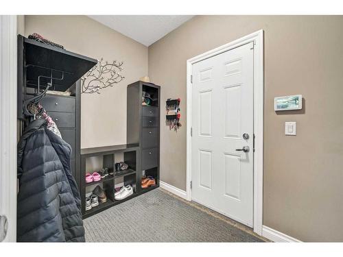 176 Sherwood Rise Nw, Calgary, AB - Indoor Photo Showing Other Room