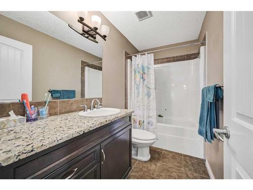 176 Sherwood Rise Nw, Calgary, AB - Indoor Photo Showing Bathroom