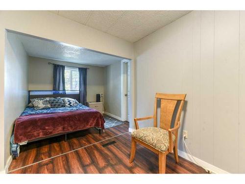 859 Brentwood Crescent, Strathmore, AB - Indoor Photo Showing Bedroom