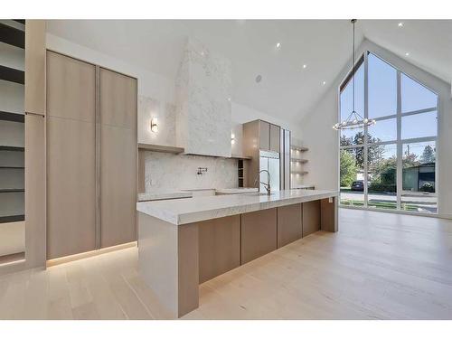 727 35A Street Nw, Calgary, AB - Indoor Photo Showing Kitchen