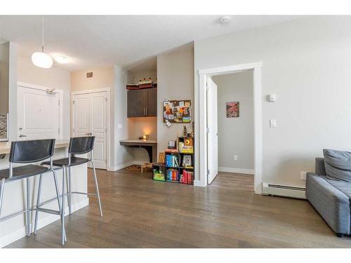 411-2300 Evanston Square Nw, Calgary, AB - Indoor