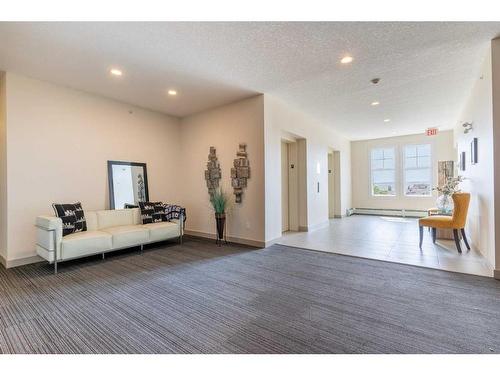 411-2300 Evanston Square Nw, Calgary, AB - Indoor