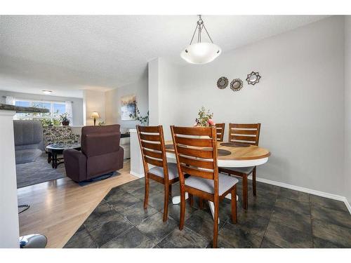 191 Mckenzie Towne Gate Se, Calgary, AB - Indoor