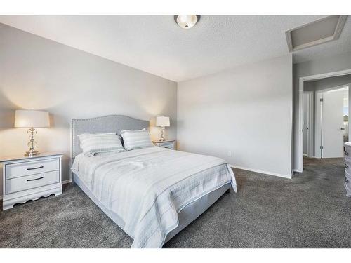 191 Mckenzie Towne Gate Se, Calgary, AB - Indoor Photo Showing Bedroom