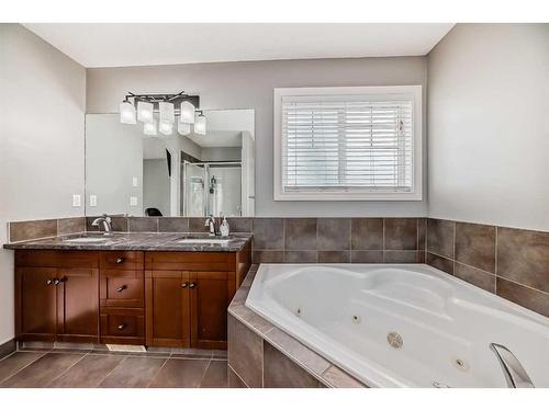 144 Cove Rise, Chestermere, AB - Indoor Photo Showing Bathroom