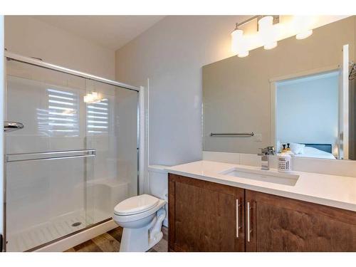 116 Shawnee Common Sw, Calgary, AB - Indoor Photo Showing Bathroom