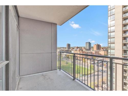 901-1118 12 Avenue Sw, Calgary, AB - Outdoor With Balcony With Exterior