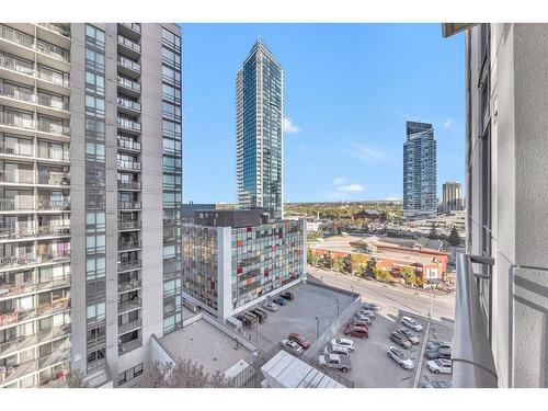 901-1118 12 Avenue Sw, Calgary, AB - Outdoor With Balcony With Facade