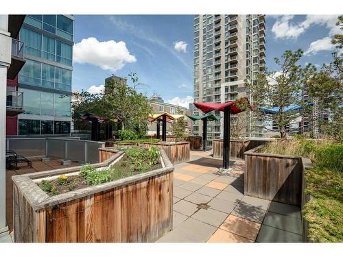 1601-135 13 Avenue Sw, Calgary, AB - Outdoor With Balcony