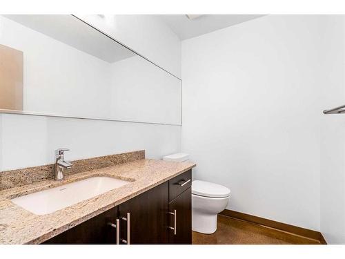 1601-135 13 Avenue Sw, Calgary, AB - Indoor Photo Showing Bathroom