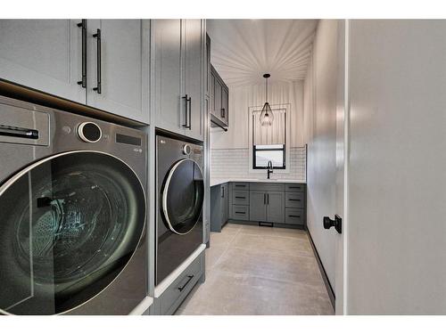 608 Willow Brook Drive Se, Calgary, AB - Indoor Photo Showing Laundry Room