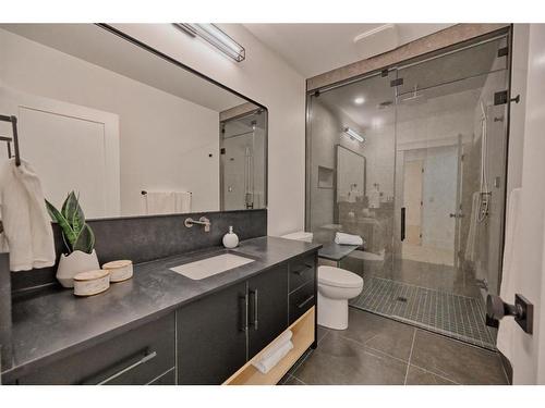 608 Willow Brook Drive Se, Calgary, AB - Indoor Photo Showing Bathroom