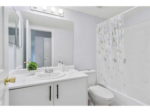 1221-8810 Royal Birch Boulevard Nw, Calgary, AB - Indoor Photo Showing Bathroom