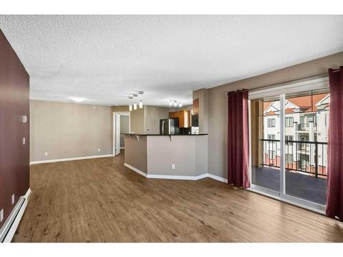 1402-8810 Royal Birch Boulevard Nw, Calgary, AB - Indoor