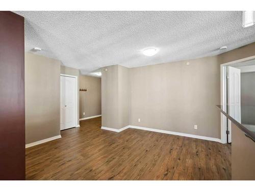 1402-8810 Royal Birch Boulevard Nw, Calgary, AB - Indoor Photo Showing Other Room