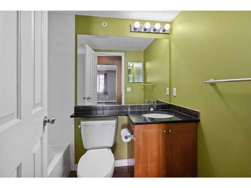 1402-8810 Royal Birch Boulevard Nw, Calgary, AB - Indoor Photo Showing Bathroom