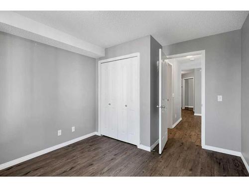 1402-8810 Royal Birch Boulevard Nw, Calgary, AB - Indoor Photo Showing Other Room